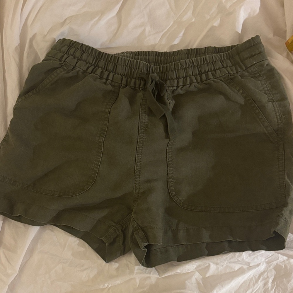 J. Crew Women's Cargo Shorts in Olive